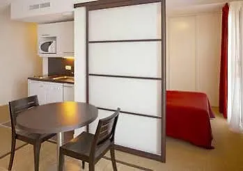Hotel Park And Suites Elegance Nantes Atlantis 3*
