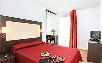 Park And Suites Elegance Nantes Atlantis 3* Saint-Herblain